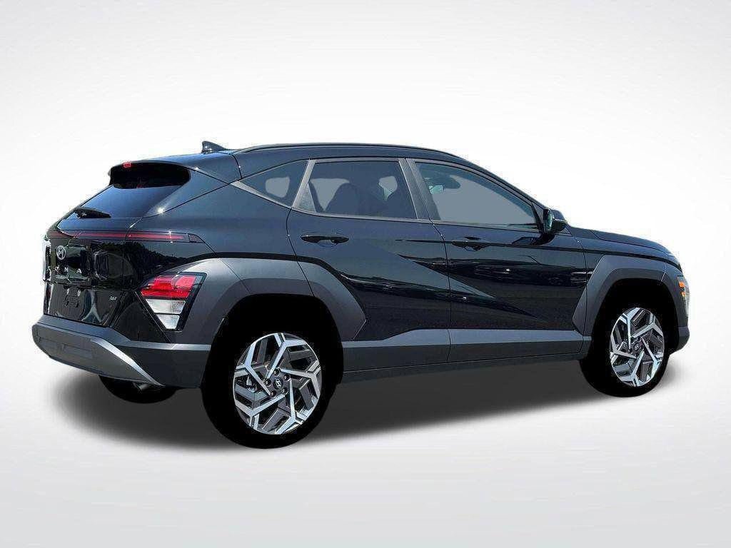 New 2026 Hyundai Kona SEL Premium FWD image 8