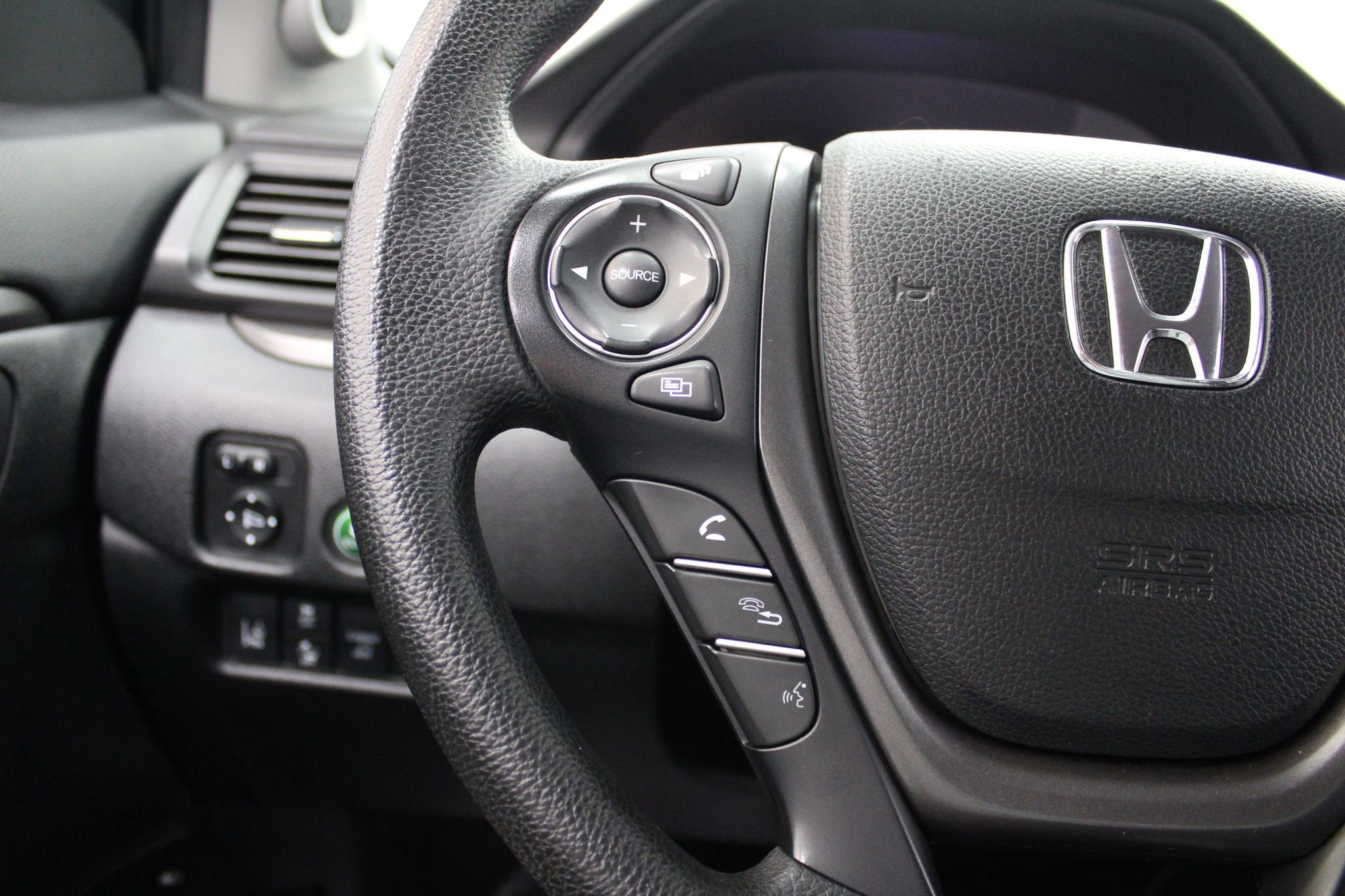 Used 2021 Honda Ridgeline Sport image 32