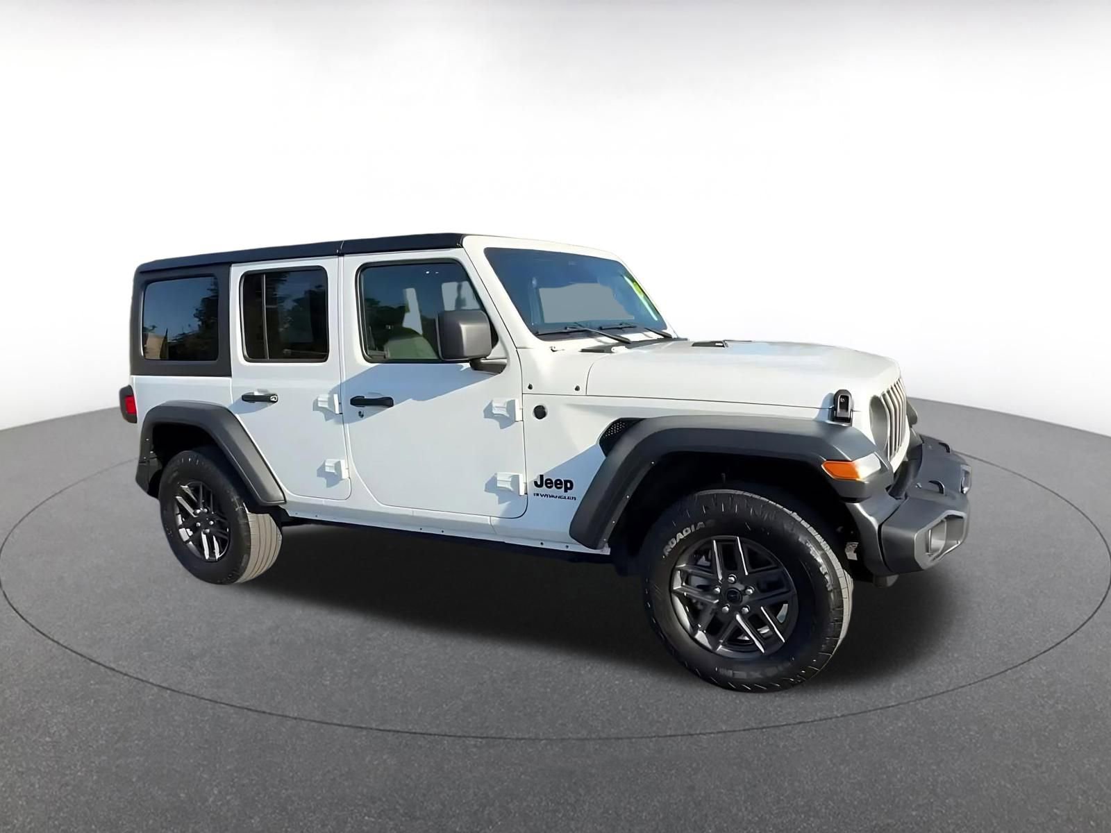 Used 2025 Jeep Wrangler Sport S image 2