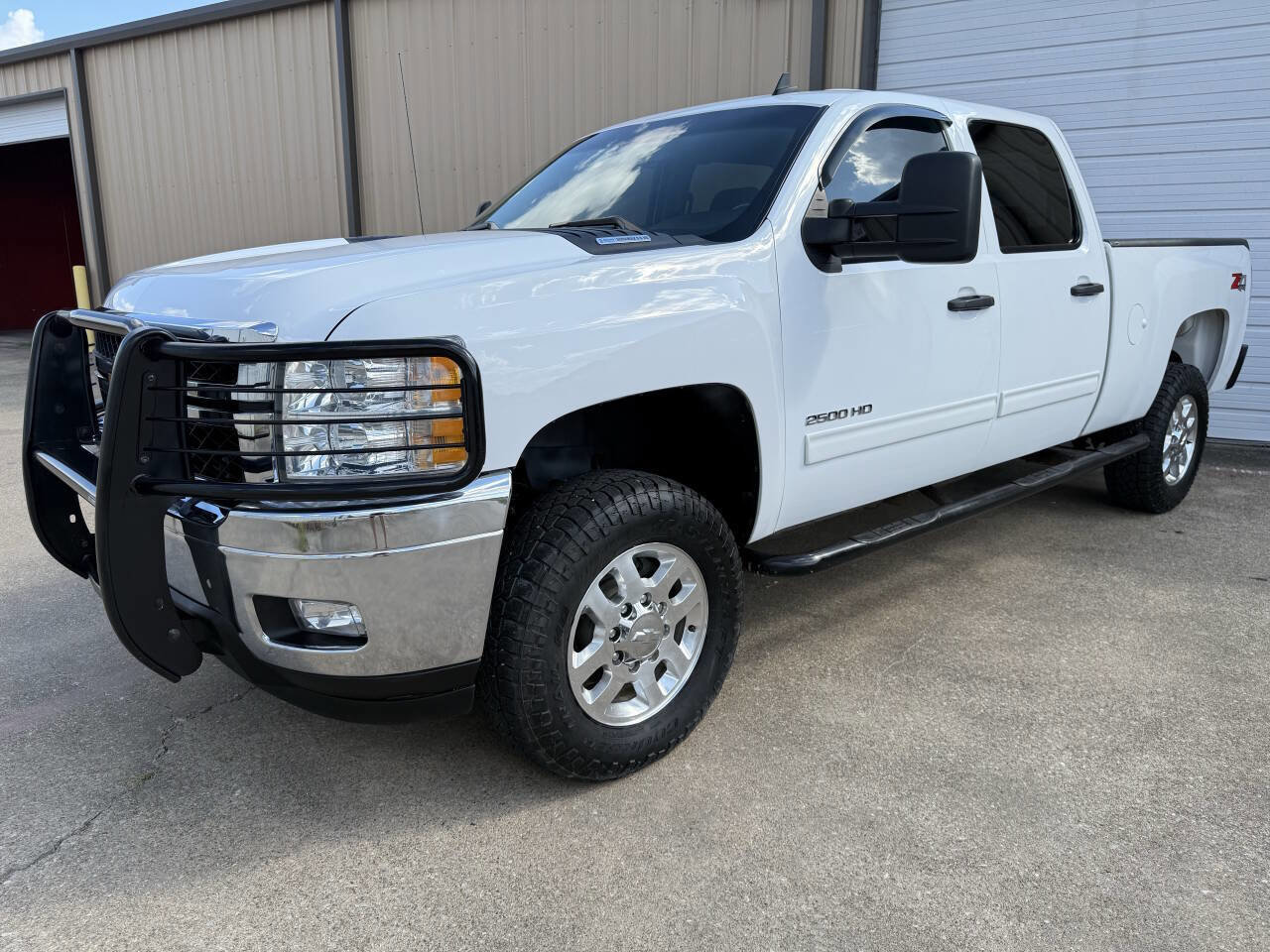 Used 2014 Chevrolet Silverado 2500 LT w/ Interior Plus Package image 34