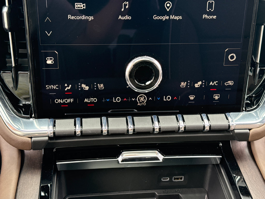New 2026 GMC Yukon Denali Ultimate AWD/4WD image 25