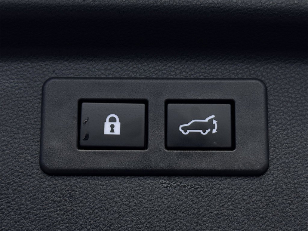 Used 2024 Subaru Forester Limited image 32