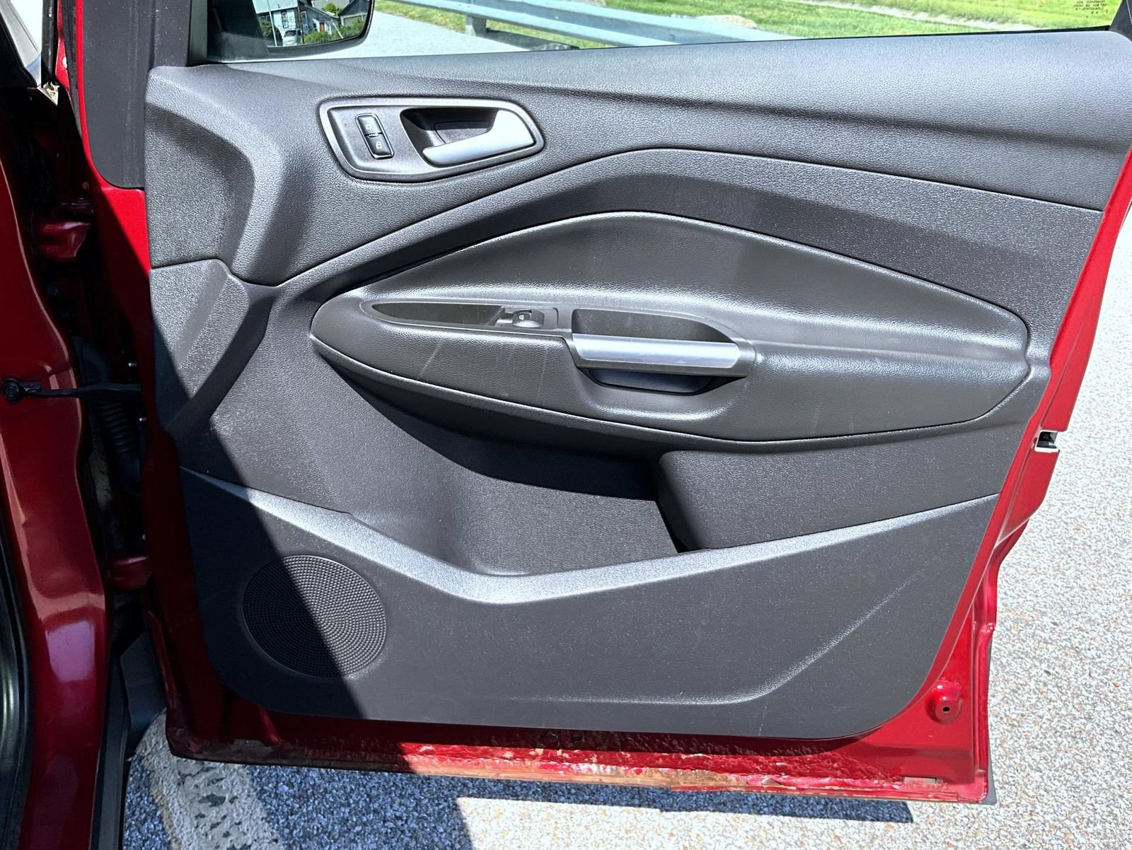Used 2014 Ford Escape SE w/ Equipment Group 201A AWD/4WD image 19