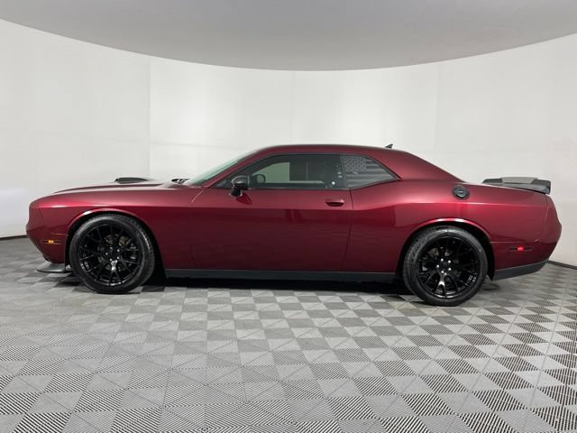 Used 2017 Dodge Challenger R/T Plus RWD image 7