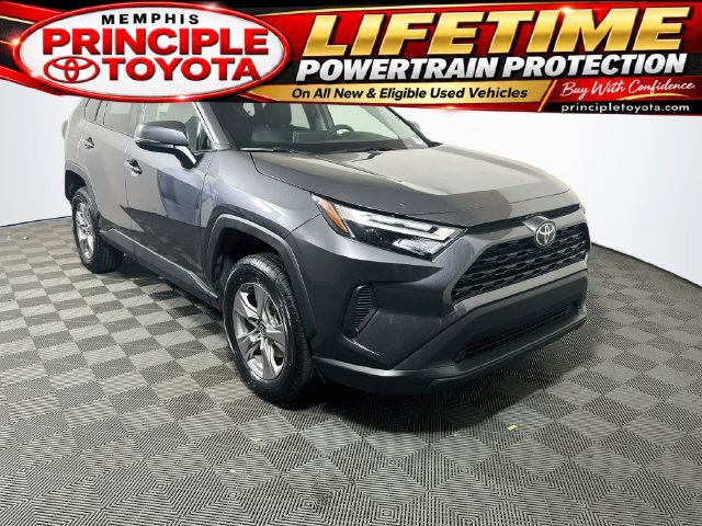 Used 2025 Toyota RAV4 XLE FWD image 1