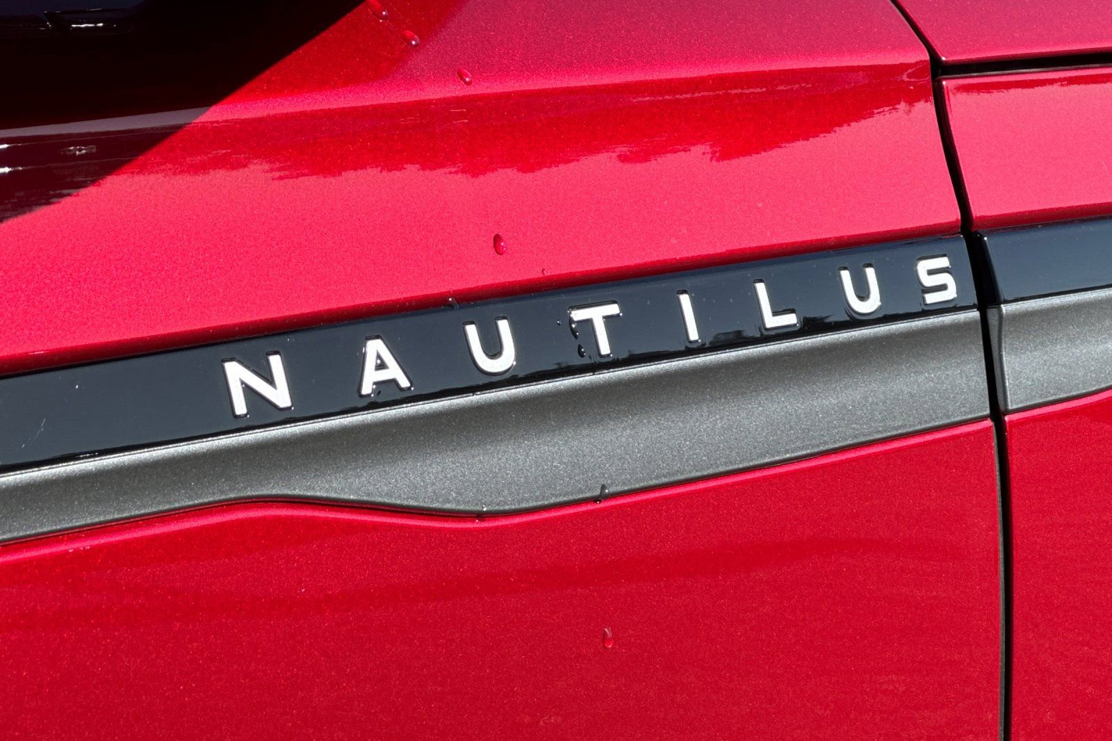 New 2026 Lincoln Nautilus Premier w/ Jet Appearance Package image 7