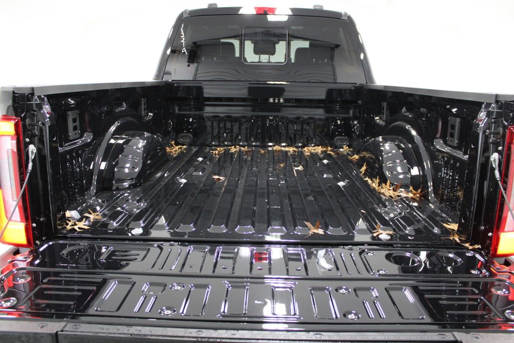 New 2026 Ford F250 Platinum image 21
