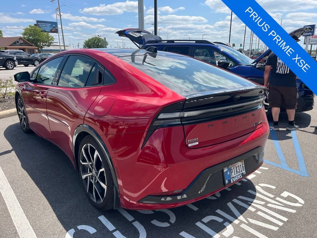Used 2024 Toyota Prius Prime Premium w/ Advanced Technology Package FWD image 7