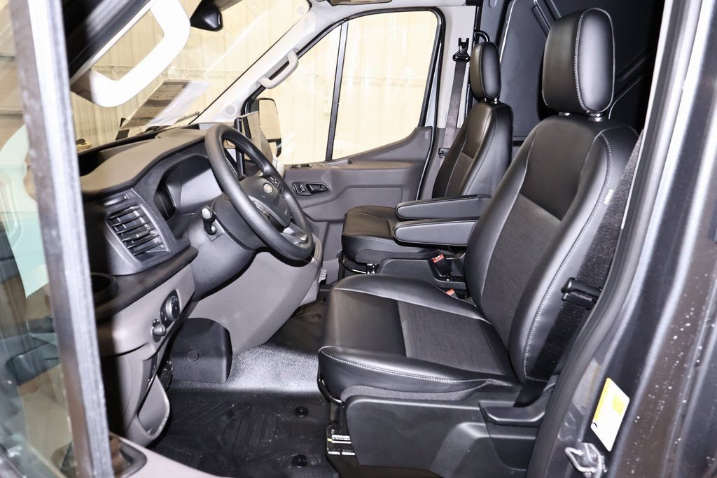 New 2026 Ford Transit 250 148 Medium Roof RWD image 13