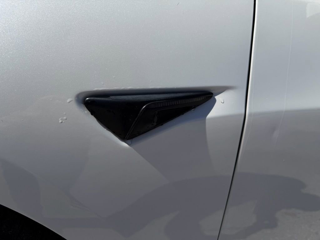 Used 2021 Tesla Model 3 Performance image 12