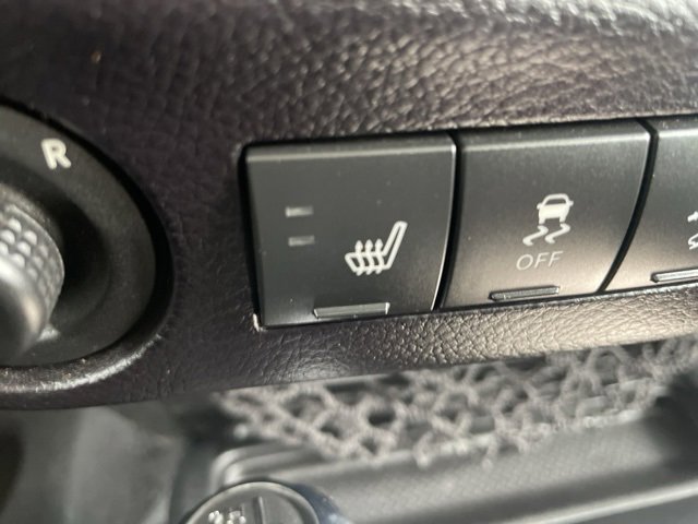 Used 2015 Jeep Wrangler Sahara w/ Connectivity Group image 24