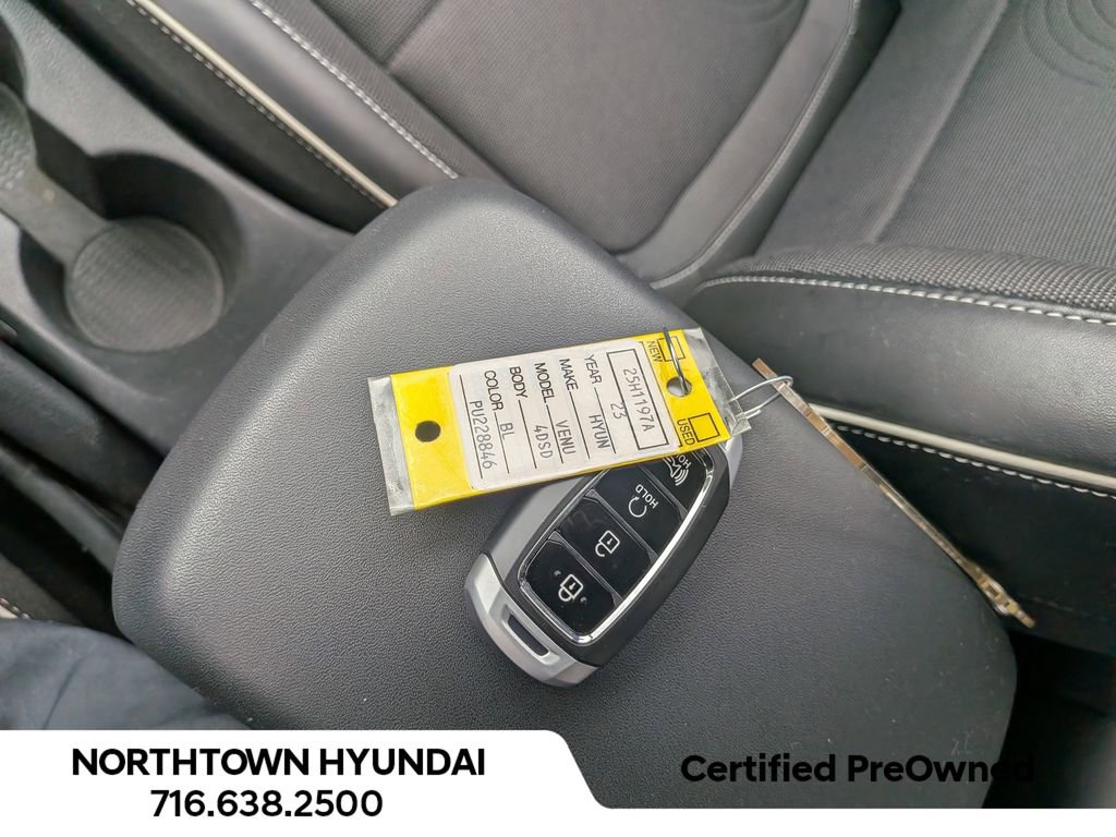 Certified 2023 Hyundai Venue Limited w/ Cargo Package image 22