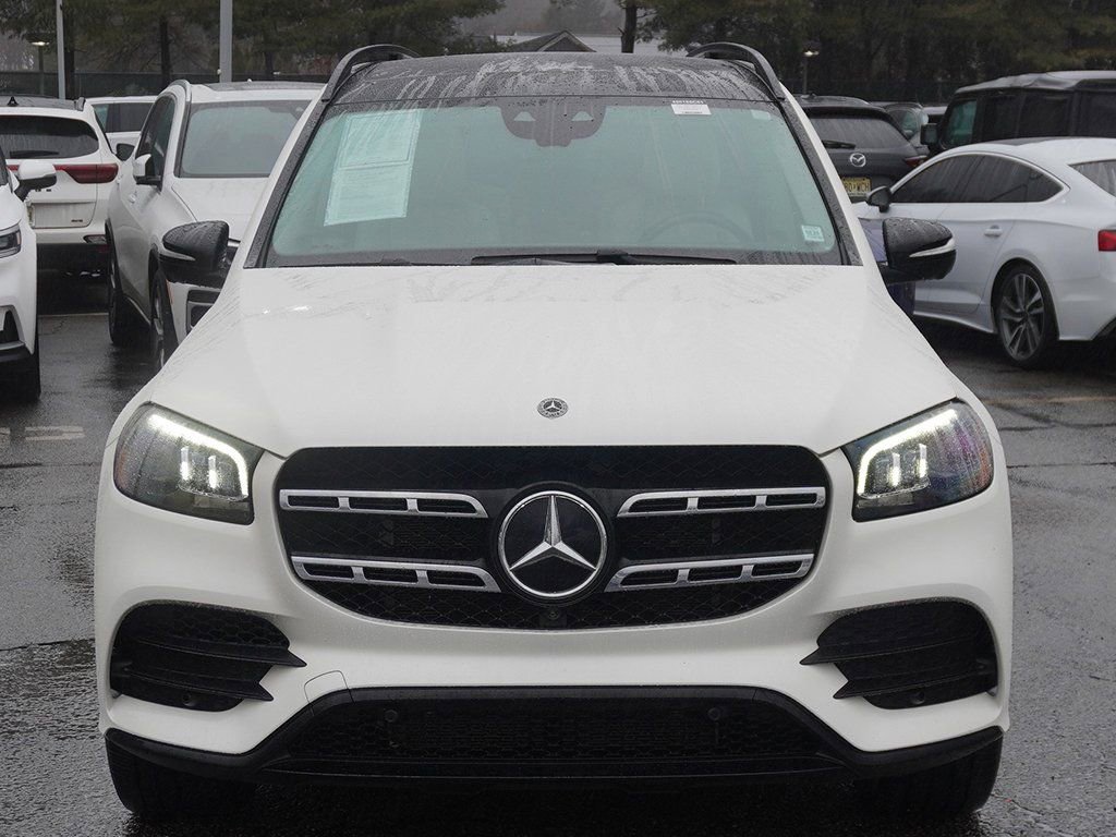 Used 2021 Mercedes-Benz GLS 580 4MATIC w/ Exclusive Trim Package image 17
