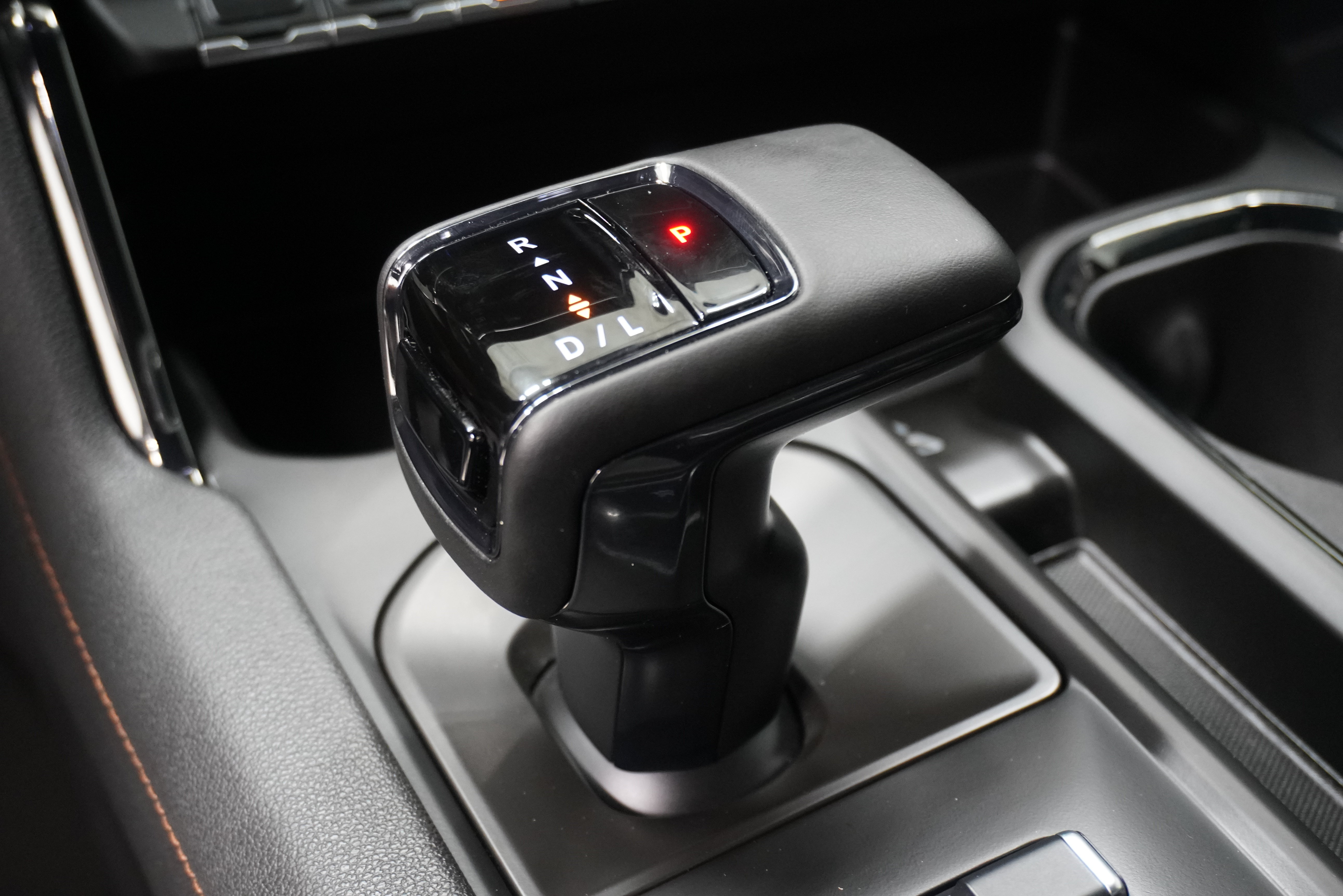 Used 2024 GMC Sierra 1500 AT4 w/ Technology Package AWD/4WD image 25