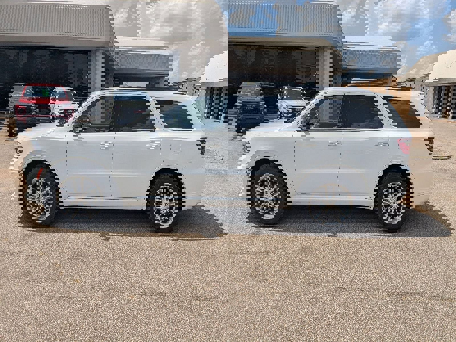 Used 2023 Dodge Durango GT image 35