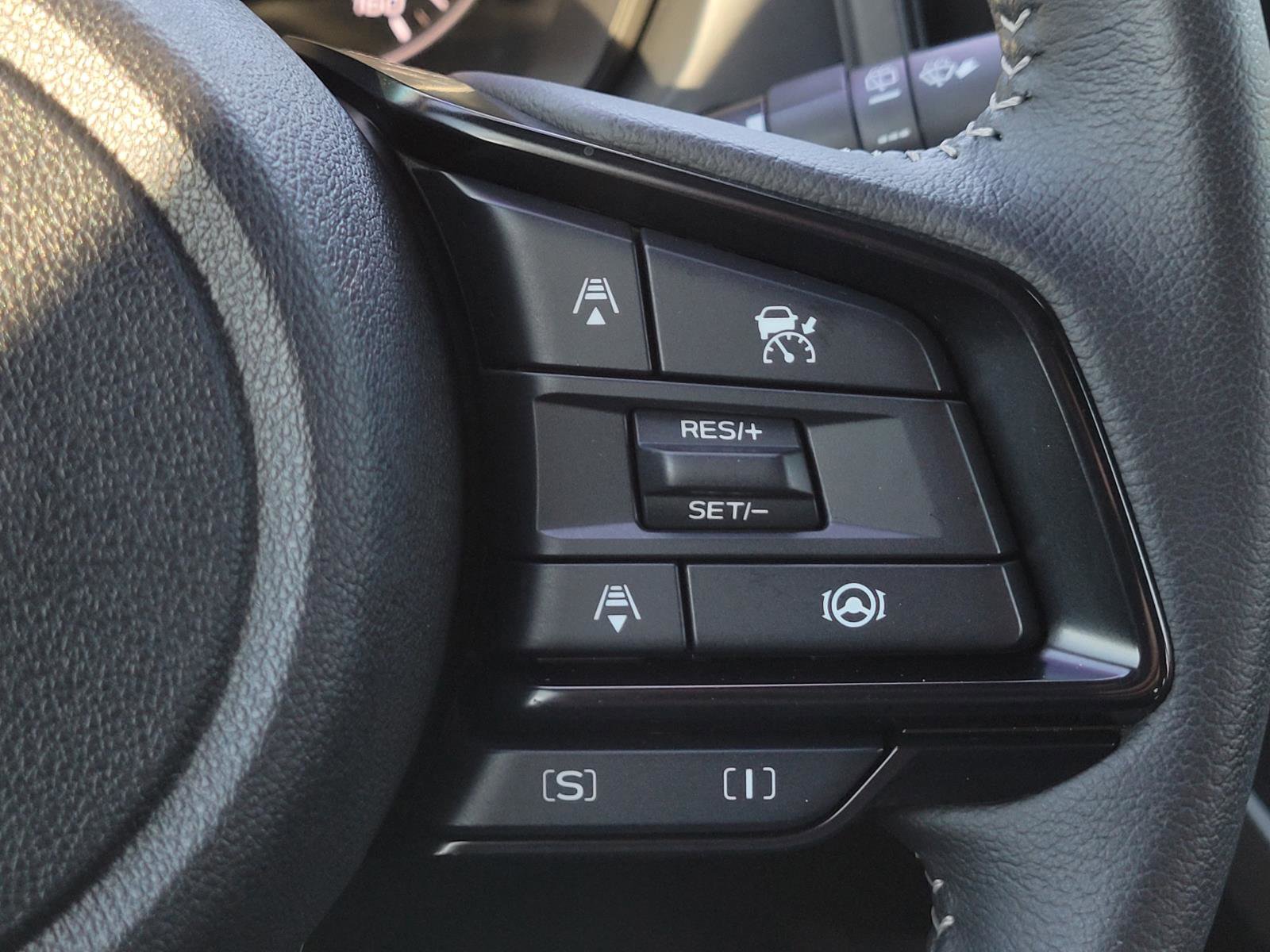 Used 2025 Subaru Forester Premium image 8