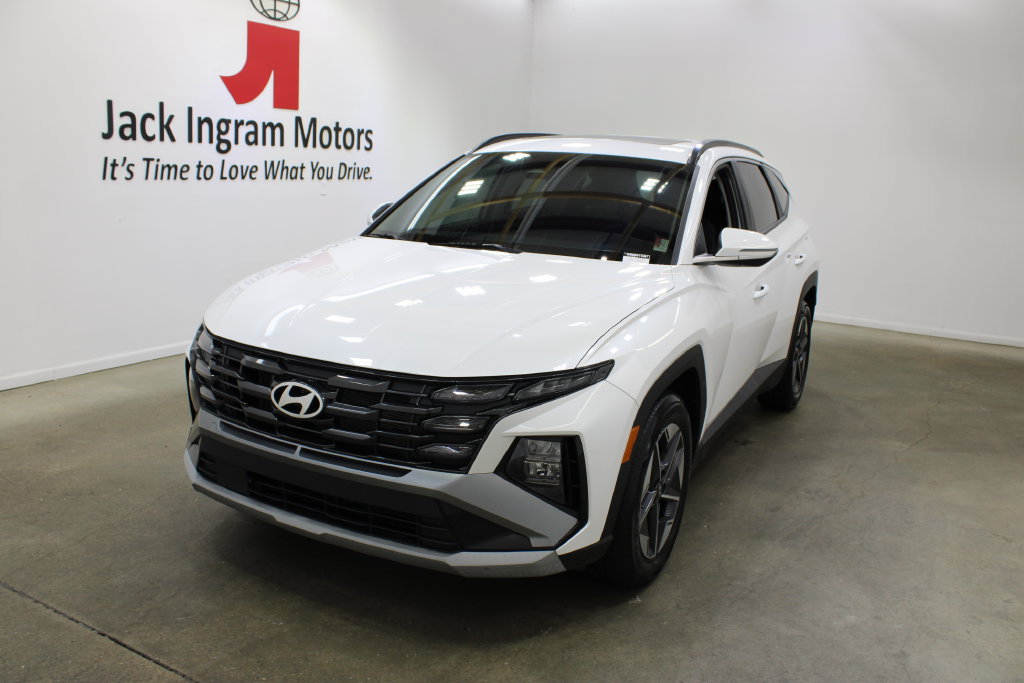Used 2025 Hyundai Tucson SEL FWD image 2