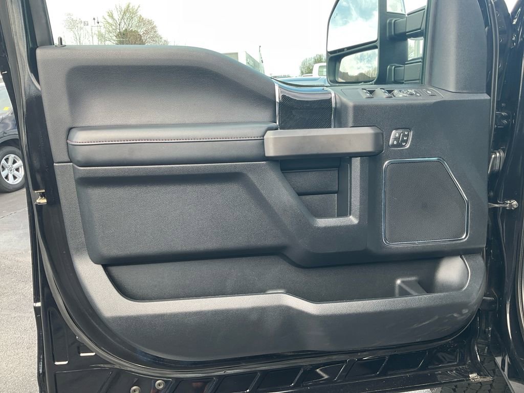 Used 2021 Ford F250 Platinum w/ FX4 Off-Road Package image 18