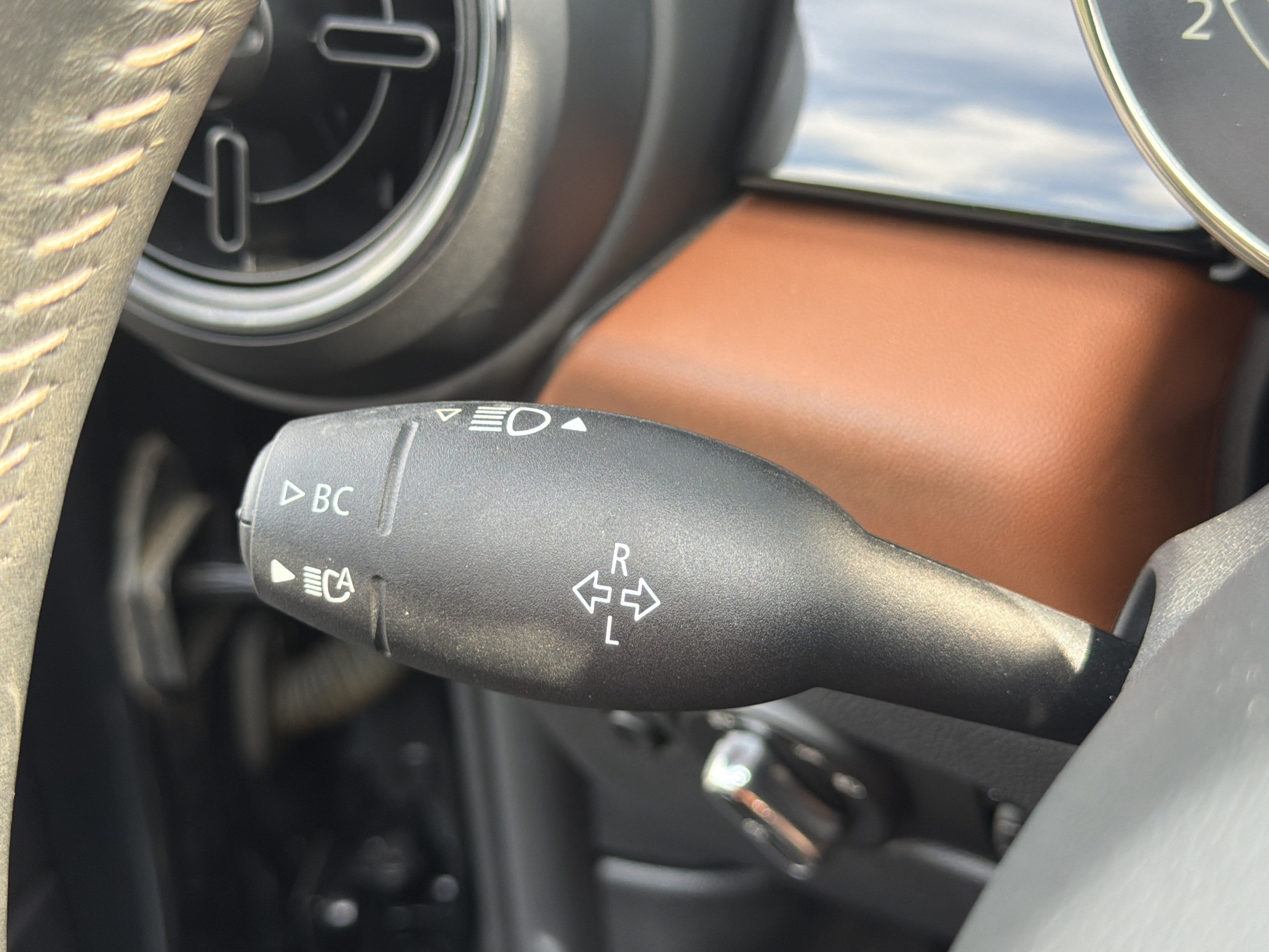 Used 2024 MINI Cooper S FWD image 30
