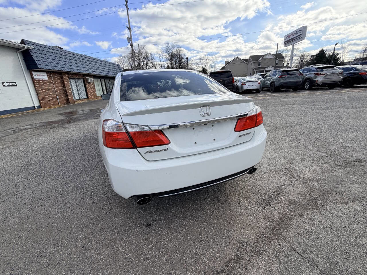 Used 2014 Honda Accord Sport image 14