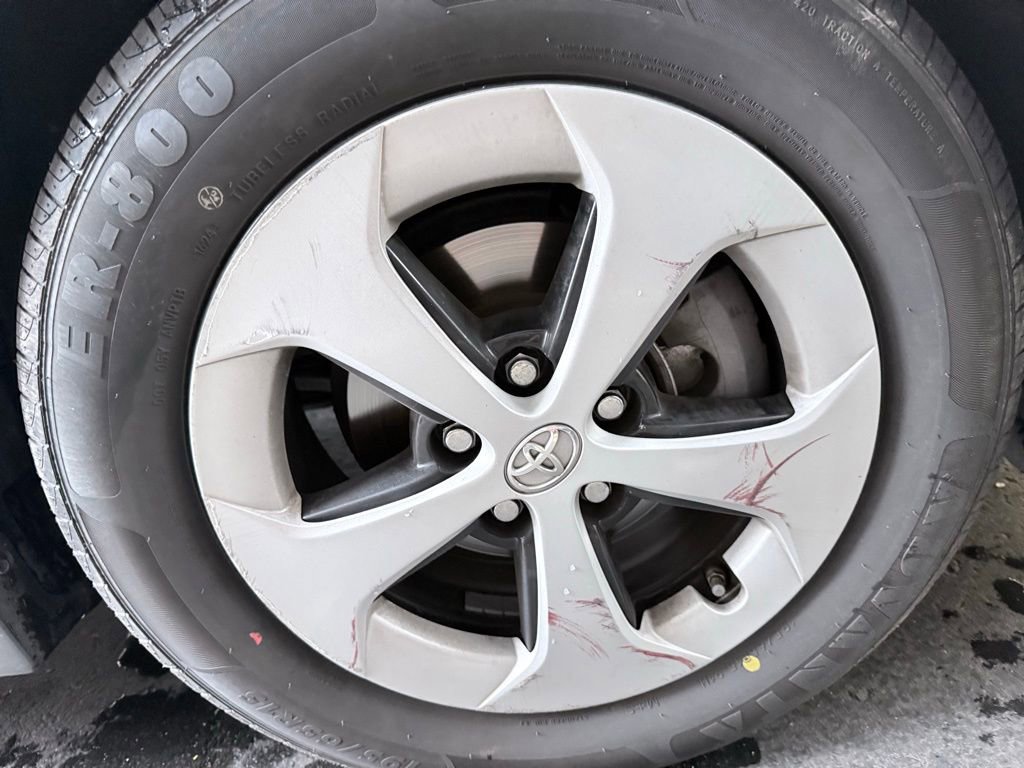Used 2015 Toyota Prius Four image 16