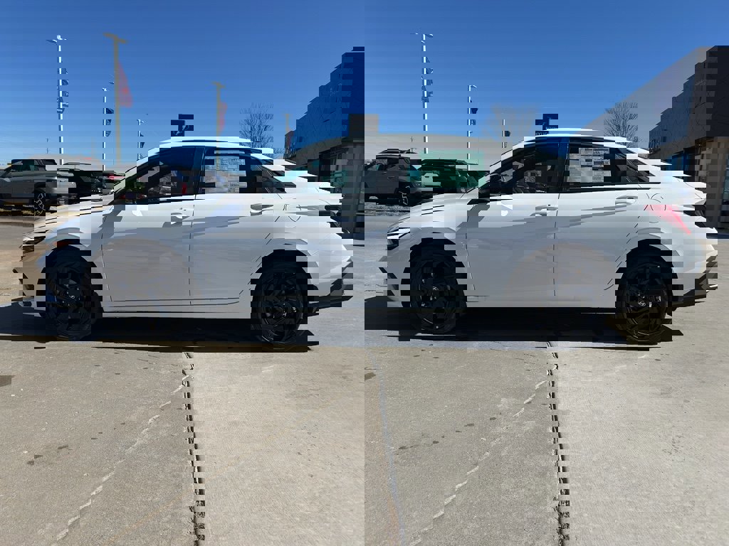 New 2026 Hyundai Elantra Sport image 4