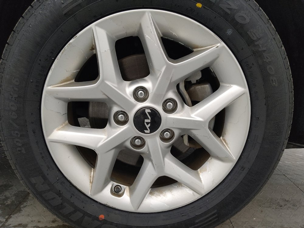 Used 2023 Kia Soul LX w/ Option Group 015 FWD image 31