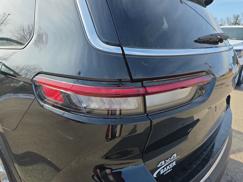 New 2026 Jeep Grand Cherokee L 4WD image 36