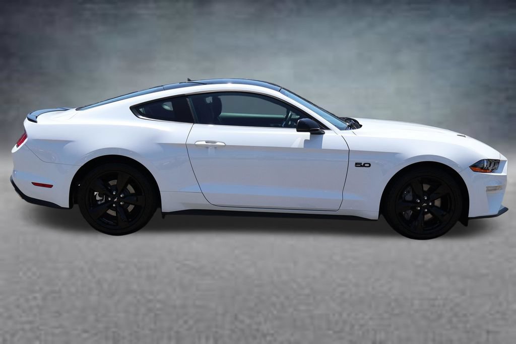 Used 2022 Ford Mustang GT Premium w/ Equipment Group 401A RWD image 2