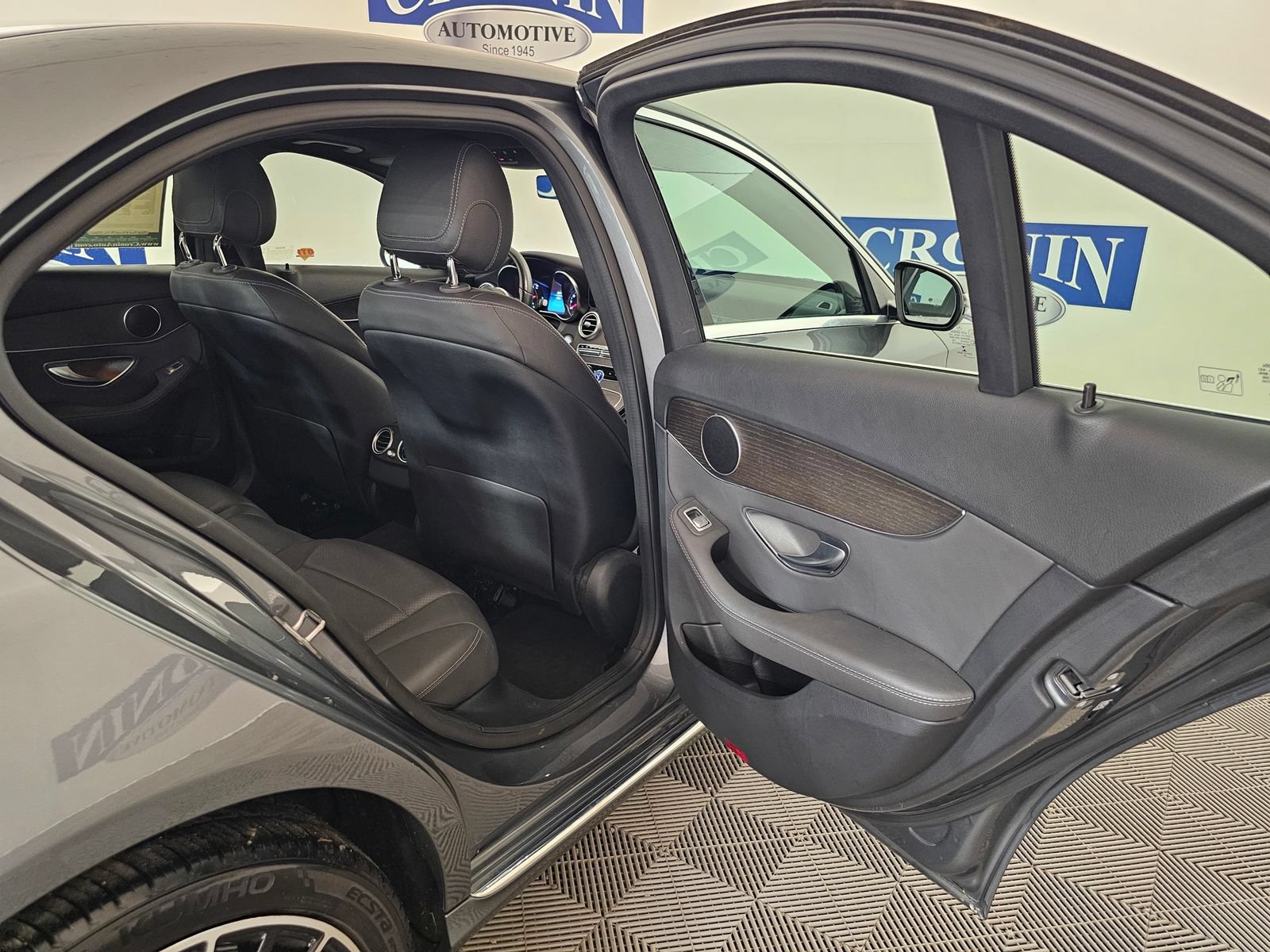 Used 2019 Mercedes-Benz C 300 4MATIC Sedan image 20