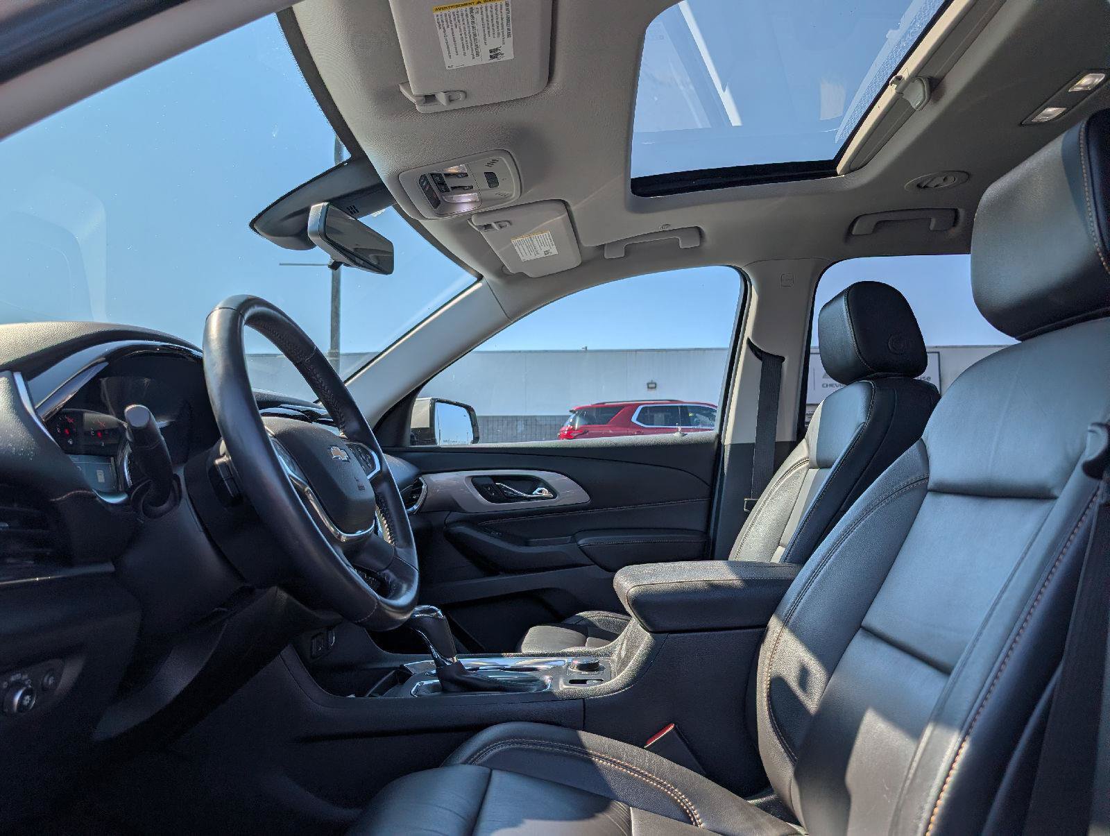 Used 2018 Chevrolet Traverse LT AWD/4WD image 9