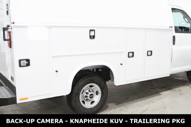 New 2025 GMC Savana 3500 w/ Power Convenience Package image 38