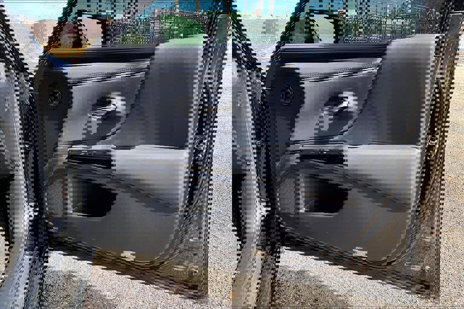 Used 2025 Lexus ES 300h w/ Premium Package image 21