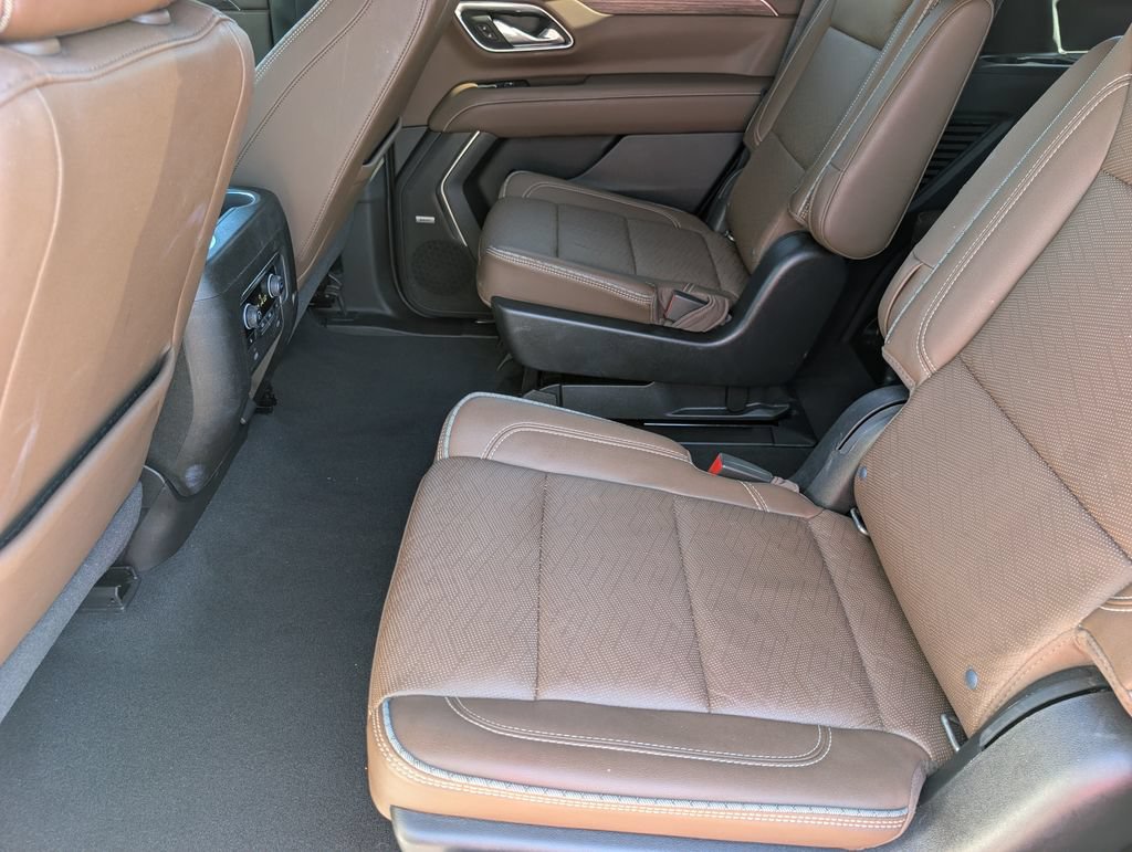 Used 2021 Chevrolet Tahoe High Country AWD/4WD image 19