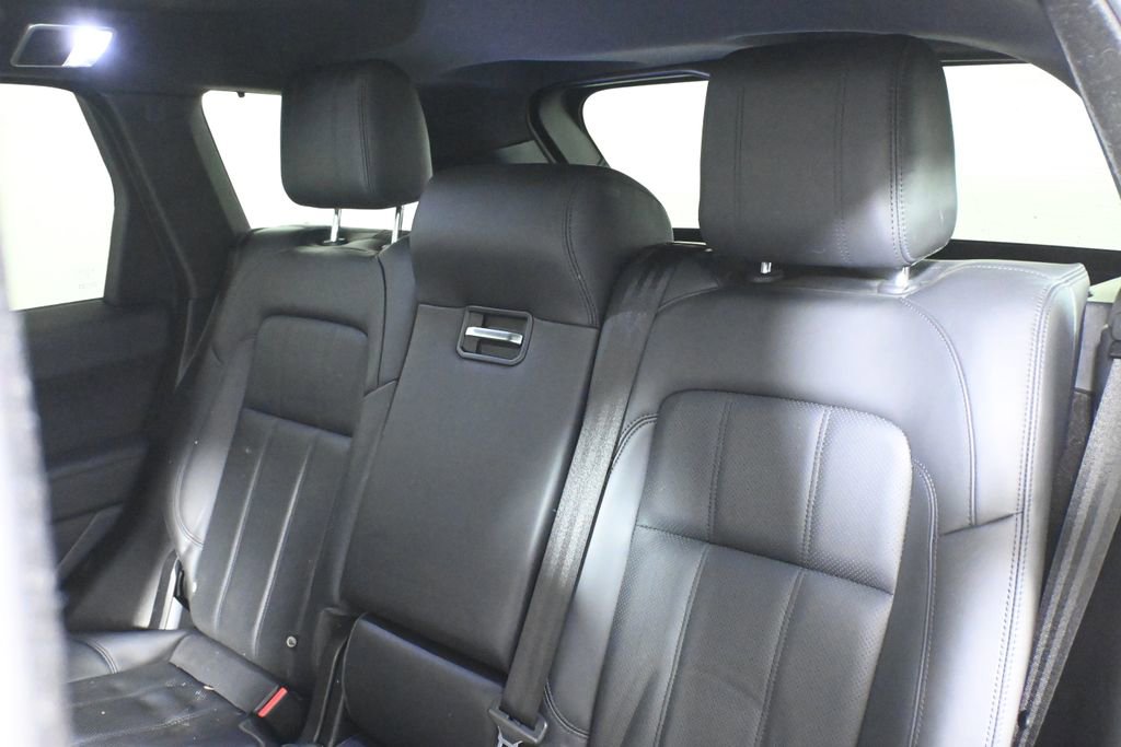 Used 2020 Land Rover Range Rover Sport HSE image 4