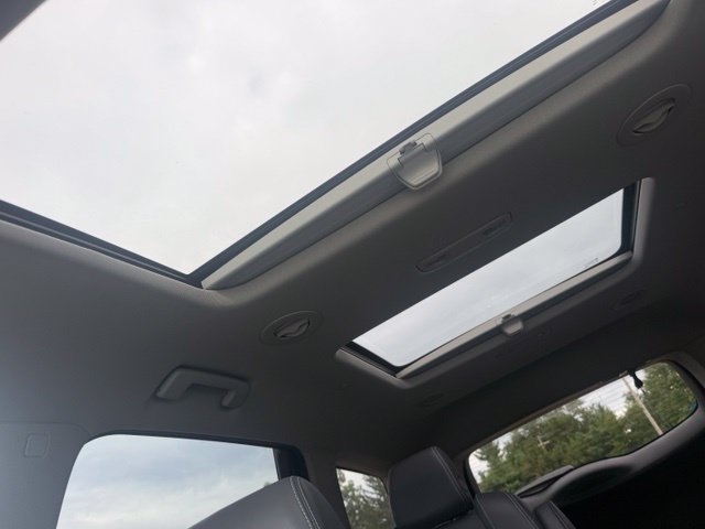Used 2018 Buick Enclave Essence w/ Trailering Package AWD/4WD image 17