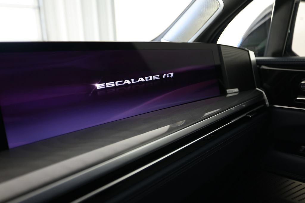 Used 2025 Cadillac Escalade IQ Luxury 2 w/ LPO, Premium Carpet Package AWD/4WD image 41