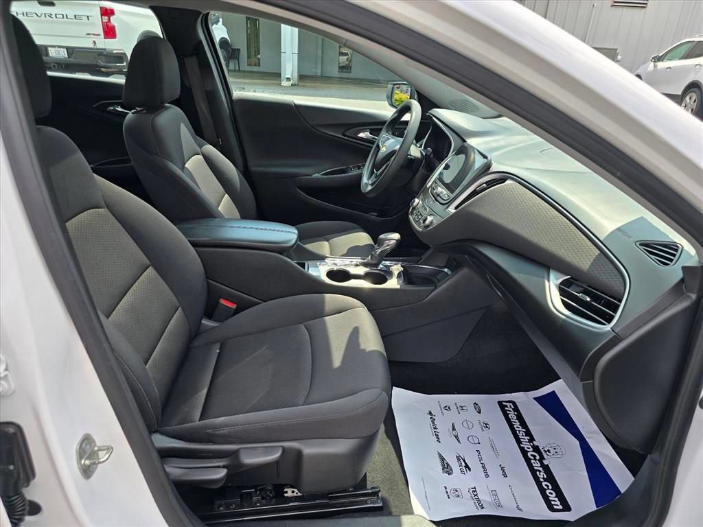 Used 2023 Chevrolet Malibu LT FWD image 13