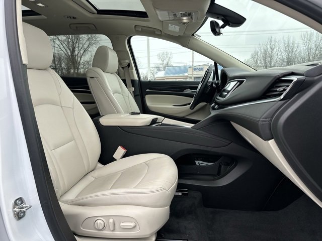 Used 2024 Buick Enclave Essence w/ Experience Buick Package image 7