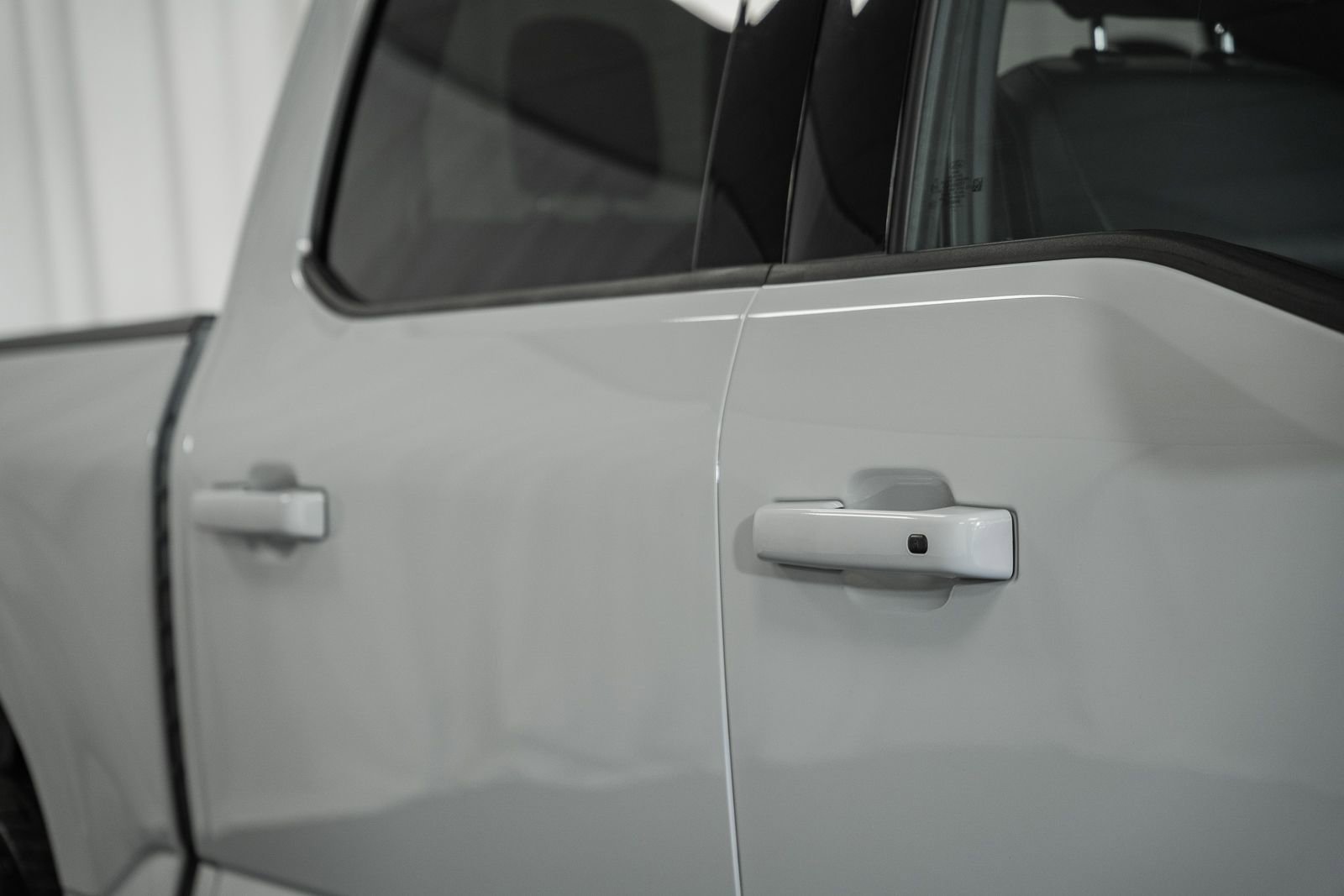 Certified 2023 Ford F150 Lariat w/ Equipment Group 502A High image 19