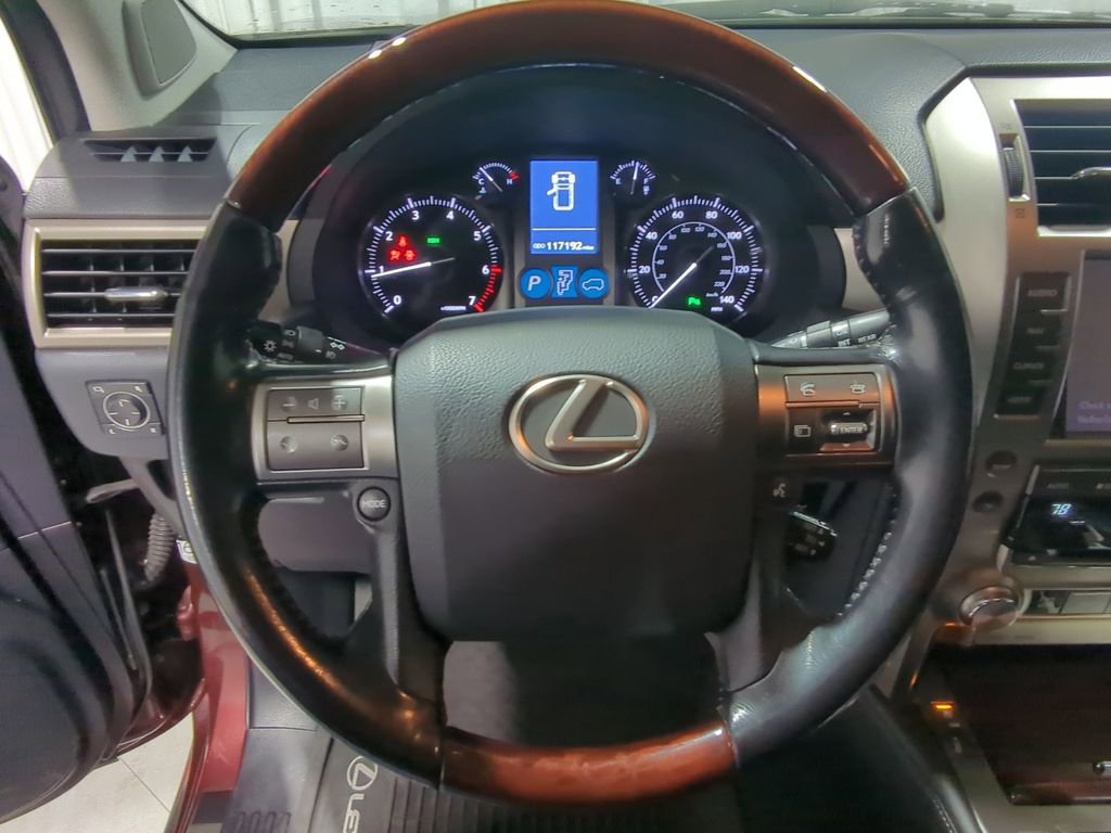 Used 2016 Lexus GX 460 w/ Premium Package image 28