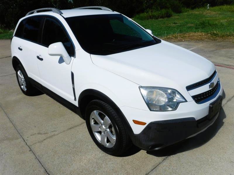Used 2012 Chevrolet Captiva Sport LS FWD image 2