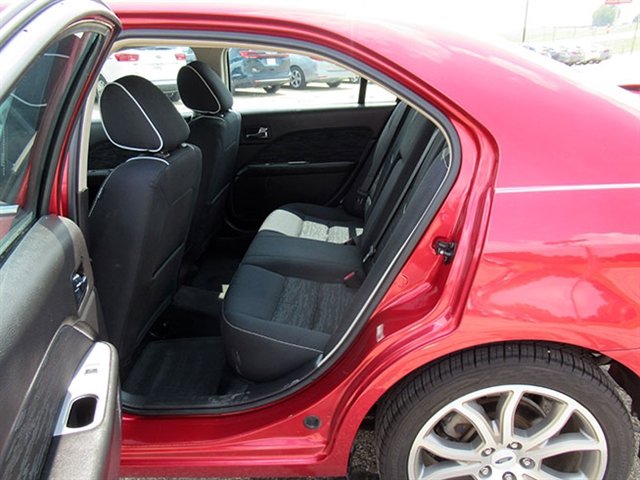 Used 2011 Ford Fusion SE w/ 202A Rapid Spec Order Code image 15