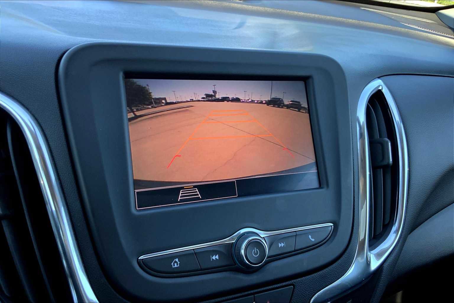 Used 2023 Chevrolet Equinox LT image 45