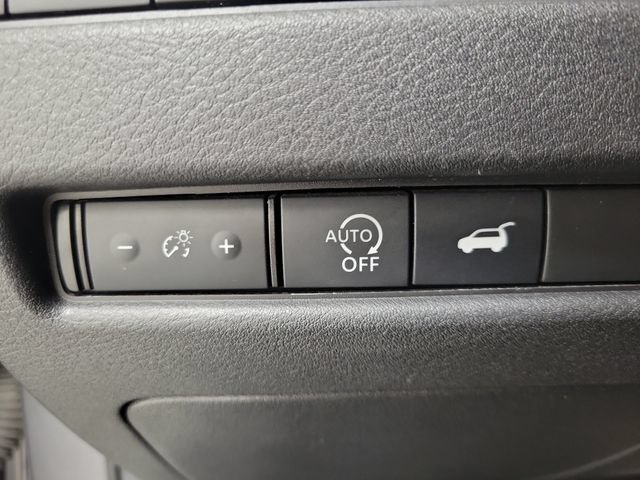 Used 2024 Nissan Rogue SV AWD/4WD image 20