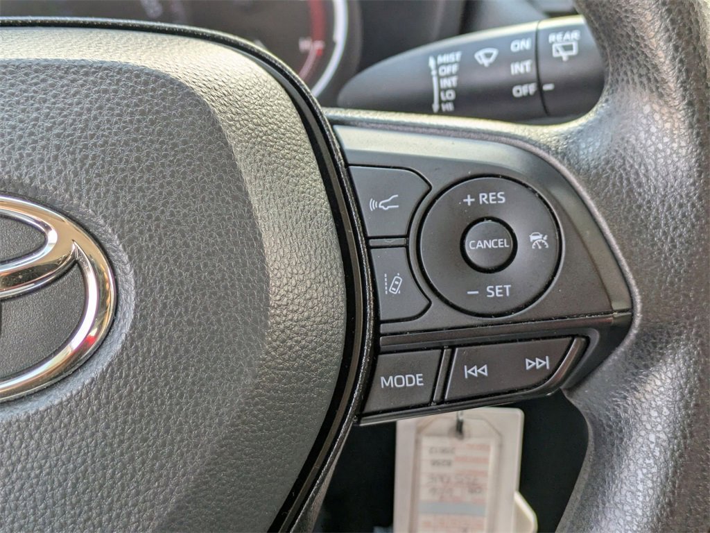 Used 2024 Toyota RAV4 LE image 21