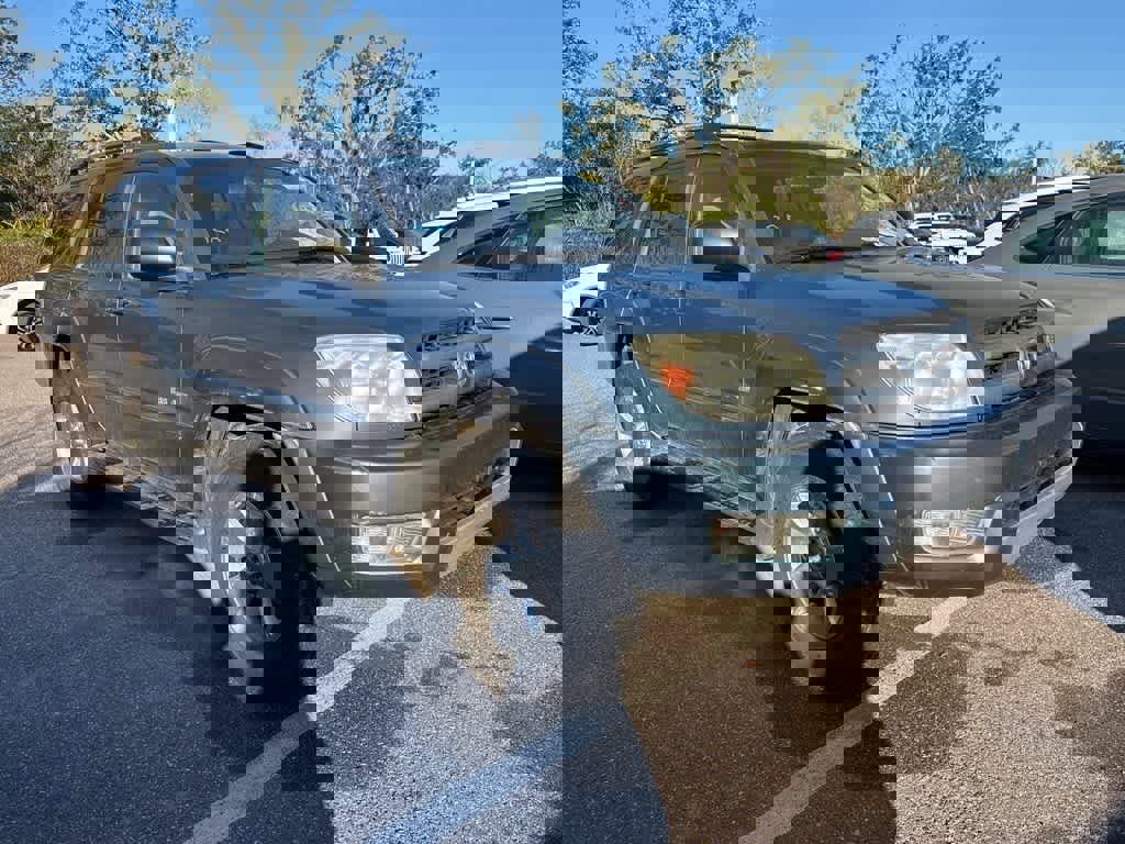 Used 2004 Toyota 4Runner SR5 image 4