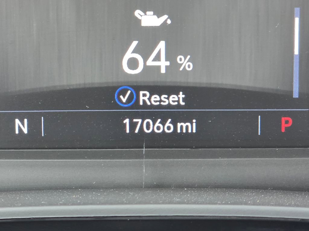 Used 2025 Cadillac XT6 Premium Luxury image 20