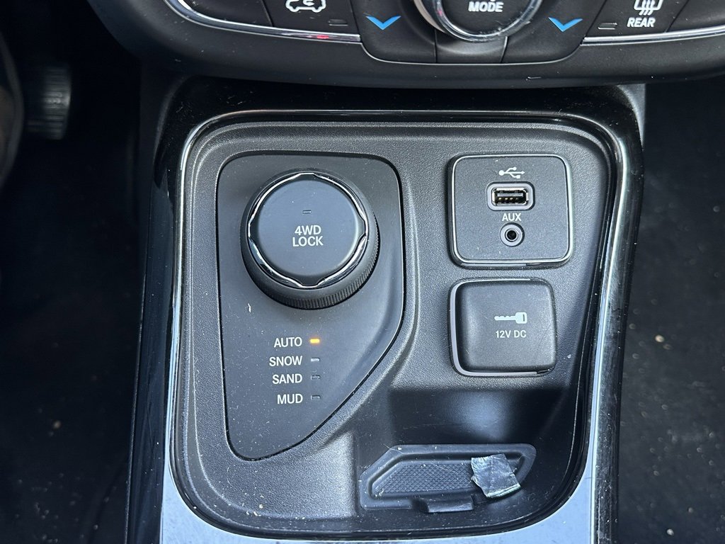 Used 2018 Jeep Compass Limited w/ Navigation Group image 29