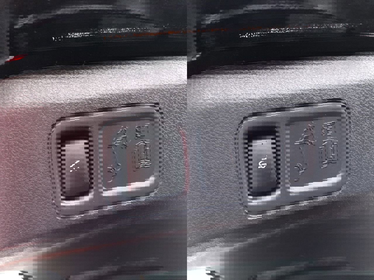 Used 2023 Ford Expedition XLT image 10